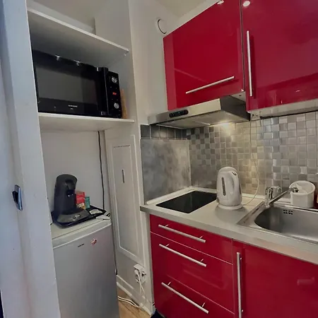 12 Min Paris - Parking Privé Gratuit - Wifi - Netflix - Balcon