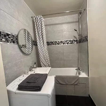 Alliage - 12 Min Paris - Parking Prive Gratuit - Wifi - Netflix - Balcon Apartment