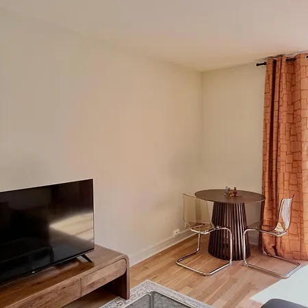 12 Min Paris - Parking Privé Gratuit - Wifi - Netflix - Balcon Apartamento